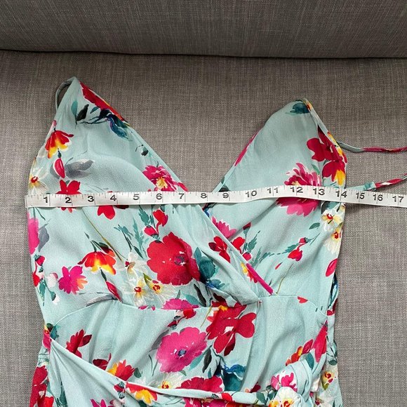 Yumi Kim Floral Island Time Wrap Front Dress Large - Picture 9 of 9